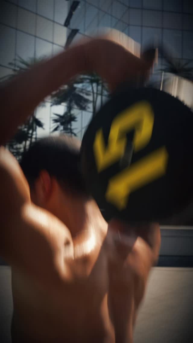 The shift starts when you do. #doseathletic . . . . #motivation #mevsme #fitnessjourney #hyrox #training