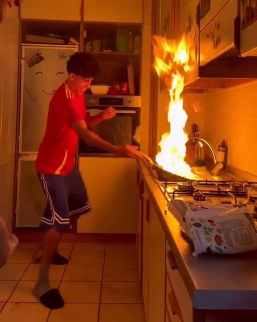 #Repost Reel by @mounir_bendra - repost my most viral video😂🔥
#fyp #viral #foryoupage