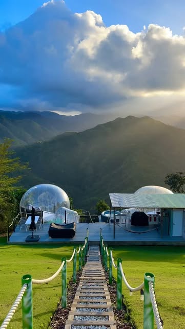 #Wanderlust Reels - @robertjohn tarafından paylaşılan video - Save this location for your next trip to Puerto Rico:
@bubbletentpr
📍Orocovis, Puerto Rico 🇵🇷
#travel #bucketlist #bucketlist #beautifuldestin