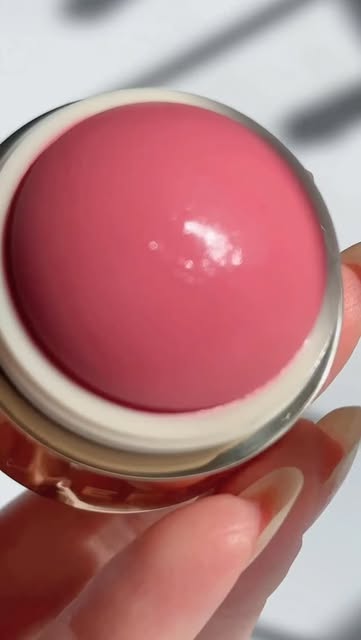 #Asmr Makeup Trends 2026 Reel by @fromsandyxo - Blushes I'm bringing into 2026 ✨💖
@merit @armanibeauty @iliabeauty @valentino.beauty @makeuprevolution @fwee_global
Have a wonderful time welcomin