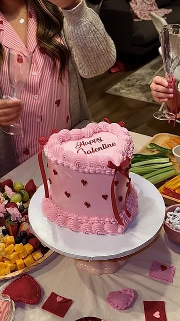 #Party Reel by @tifannynicole_ - Your sign to have that #Galentines party!! 🩷
#galentines #galentinesparty