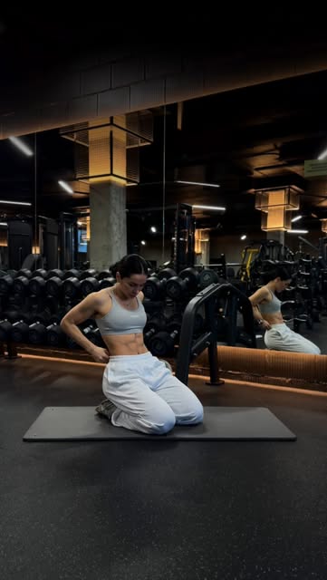 #Workout Reel by @liubov_peachy - 🖤 Тренуюсь у зручному спортивному одязі від @gymbeamua не сковує рухи і виглядає 🔥
🎁 Знижка -5% за моїм промокодом: LOVE5
📌 Зберігай тренування