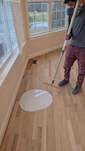 #Woodwork Reel by @isaiaaaa271.2 (verified account) - Aplicando bona natural seal #isaiasabrego #woodwork #fyp #construction #flooring tips