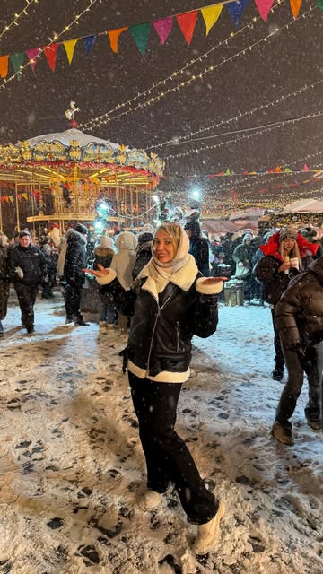 #краснаяплощадь Reel by @lenochkagirl - Снегопад в Москве #краснаяплощадь