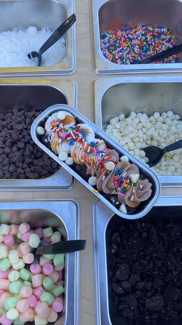 #Repost Reel by @cake.me.away.events (verified account) - REPOST to 2025 MOST VIRAL video! ✨🤍
Cake Me Away "Custom Cake Bar" has become quite popular with over 21 Million views!
Guests and customers get to