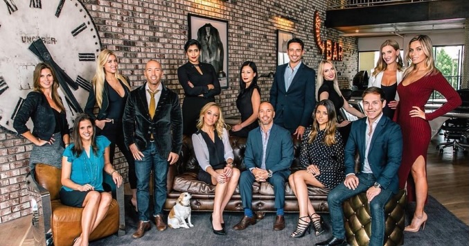 In 2016 I took a team photo and put it on a billboard and in the Hollywood Reporter, @adamdivello saw it and told me he saw a show, and here we are… Thank you to the OGs!