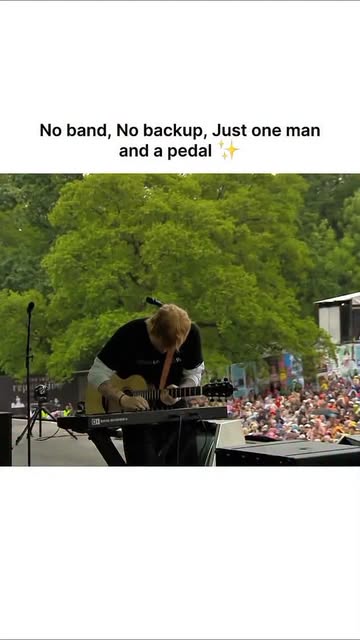 #Weekend Reel by @top1_songs - One guitar. One loop. One stage fully under control. 🎸🔥

At BBC Radio 1's Biggest Weekend 2018, Ed Sheeran didn't rely on spectacle - he relied on s