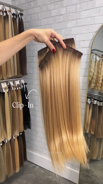 #Clipin Reel by @dimilesihair (verified account) - One hair, endless possibilities.
Our Bulk Hair is designed to adapt to any technique, offering the length and texture you love.
It can be customized