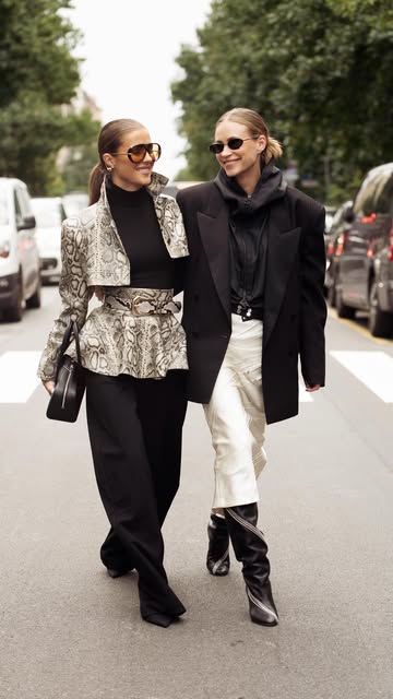 #Streetstyle Milan Reel by @streetstylespy.dk - ๐ฎ๐น Milan Fashion Week SS26
Street style moments from Milan Fashion Week SS26.
Bold tailoring, statement details, Italian attitude.
๐ธ @streetstyle