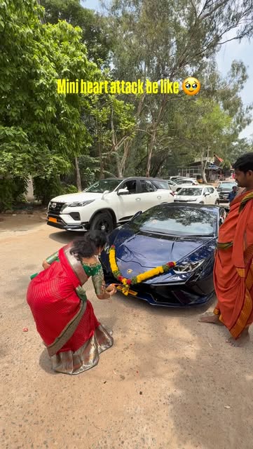 #Cars Reel by @vardhan__vogue (verified account) - When mom's blessings are stronger than the car itself 🥥❤️
#mom #lamborghini #cars #huracan #tecnica