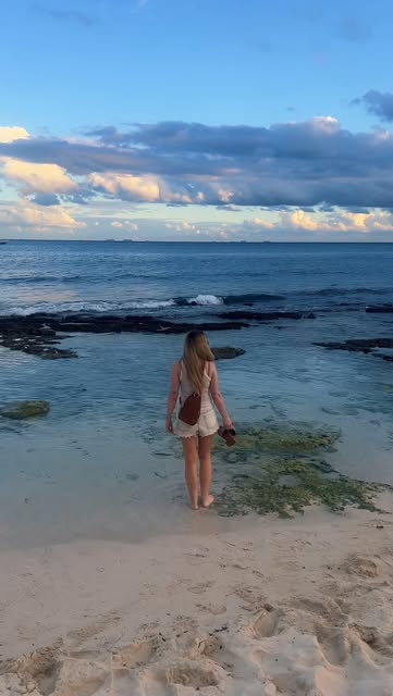 #Wanderlust Reel by @heyerinmichelle (verified account) - Time zones are wild 😒
Sick and tired of being sick and tired by the current climate here.
→ share this with somebody if you are too
#travel #wand