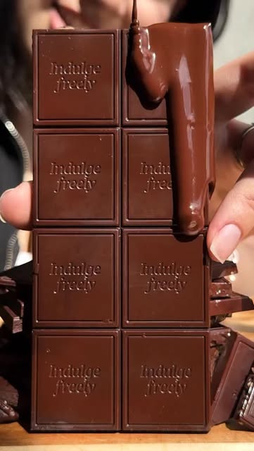 #Wanderlust Chocolate Reel by @theconsciousbar.co - Once and for all: Dark chocolate. Yes or no?