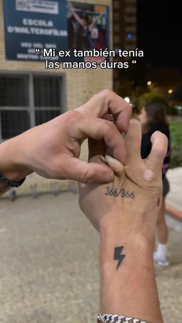 #Workout Reel by @hernangdso (verified account) - No confundas un lobo con un husky 🤯

#extreme #workout #calistenia #manos #streetworkout