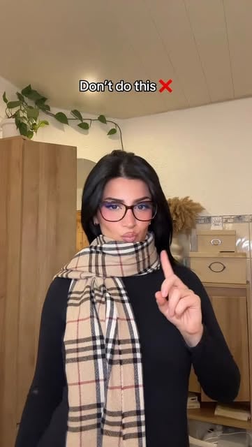 #Lifestyle Reel by @dera_perlini - In case no one taught u yet 💝 Glasses from @longchamp 

#fy  #lifestyle  #scarf #hack #fyp
