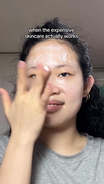 #Beauty Reel by @mokidokidoki - cus my skin THRIVES the next morning, it's crazy. This is la roche posay cicaplast baume b5, use it if you know your skin barrier is damaged
#beauty #