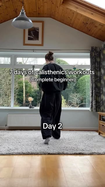 #Calisthenics Workout Reel by @rachel._.bean28 - Day 2/7 of beginner calisthenics workouts
-4 exercises
-3 sets each
#beginnercalisthenics #calisthenics #calisthenicsbeginner #beginnerworkout #ca