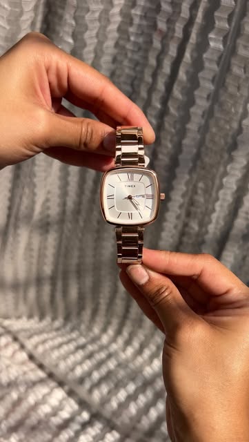 #Unboxingvideo Reel by @rakshinda_shaikh - ⚠️ASMR⚠️Most Elegant Square Dial Rose Gold Watch For Rs 2796! 🌸🪞🎀🕊️
(Comment 'Link' on this reel to automatically receive the links in your DMs! ❤