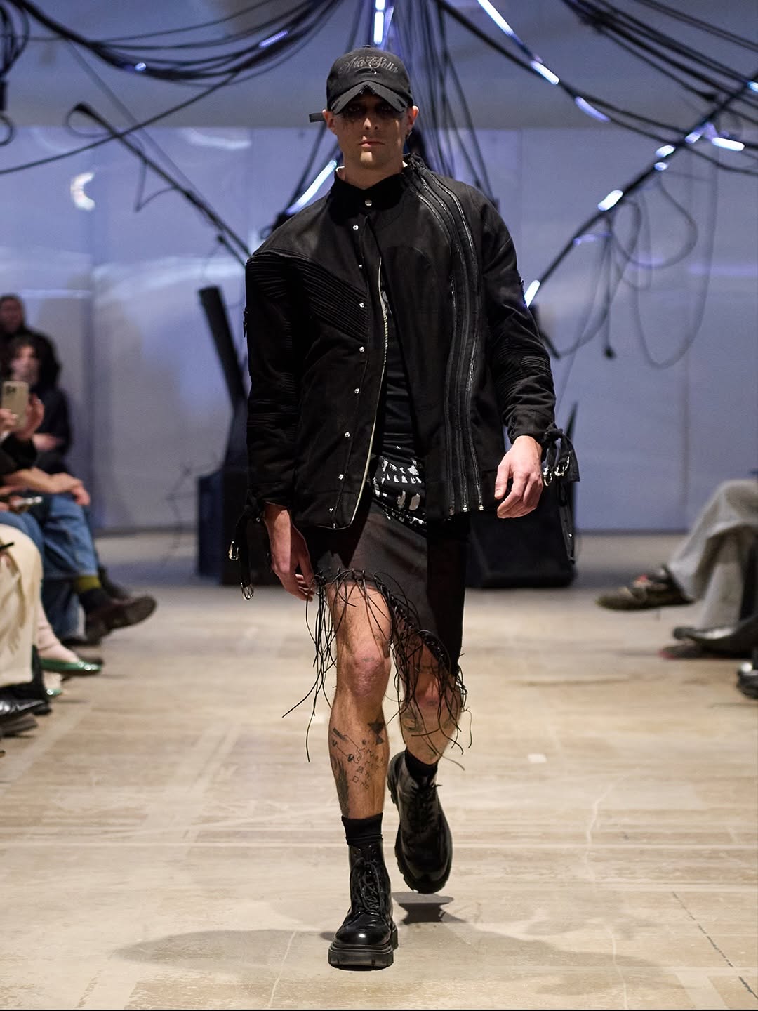 AW26 RUNWAY SHOW ‘ARA SOLIS’ presented together with @ciffdk during @cphfw - LOOK 12 Creative Direction: @marcmoellerskov Lead Stylist: @idalangkjaer Casting by: @sophiebraae @idalangkjaer Sound desig