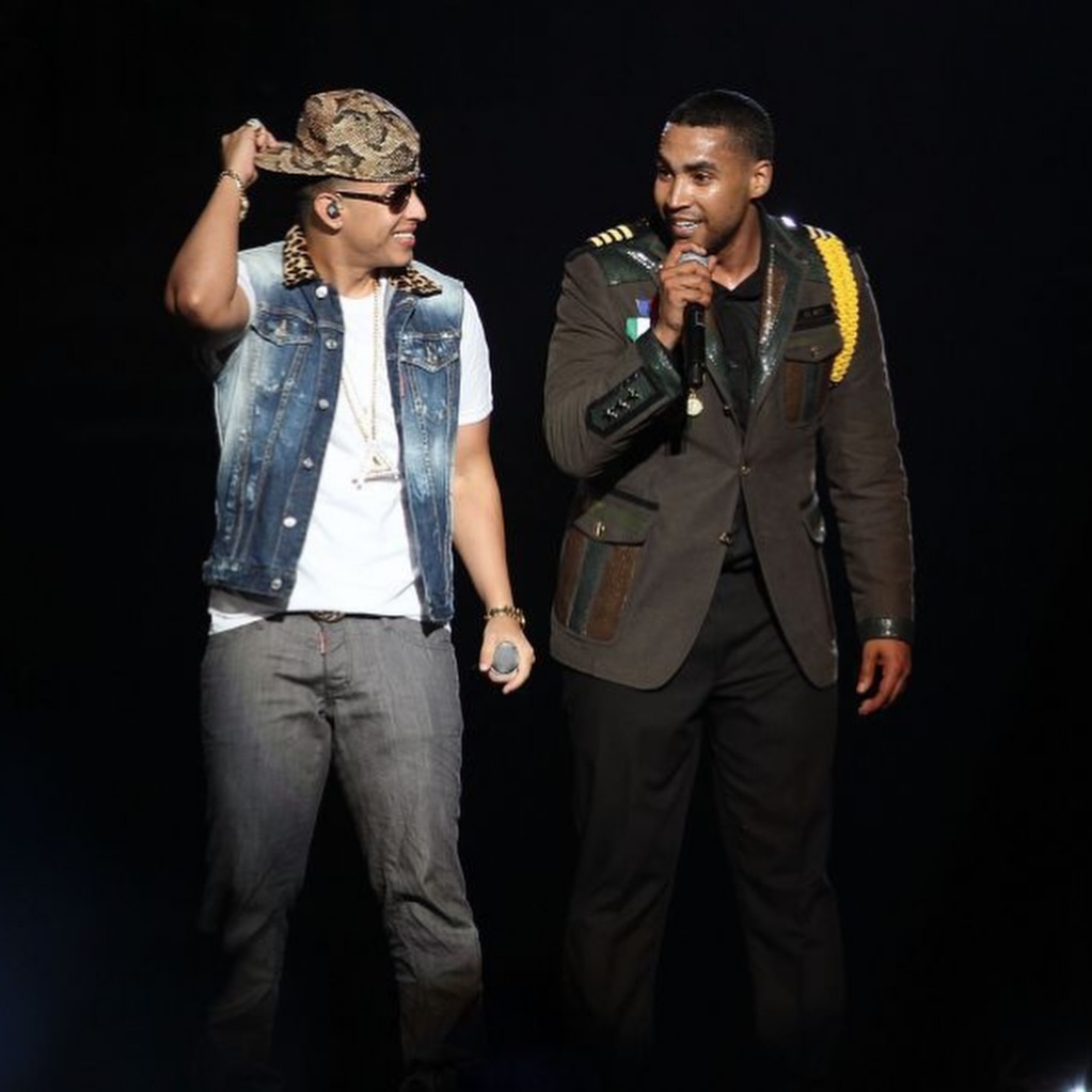 “William, que Dios te bendiga siempre. Mucha paz, salud y mucha vida, que lo demás lo pone el Don. Un abrazo. “Que el Señor te bendiga y te guarde; que el Señor haga resplandecer su rostro sobre ti.”