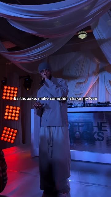 #Liltjay Reel by @purestrap - Lil Tjay, 6lack - Calling My Phone
๐ฅ: @cuhristaal
The song channels 6LACK's signature emotional R&B style, using mellow piano and soft bass to crea