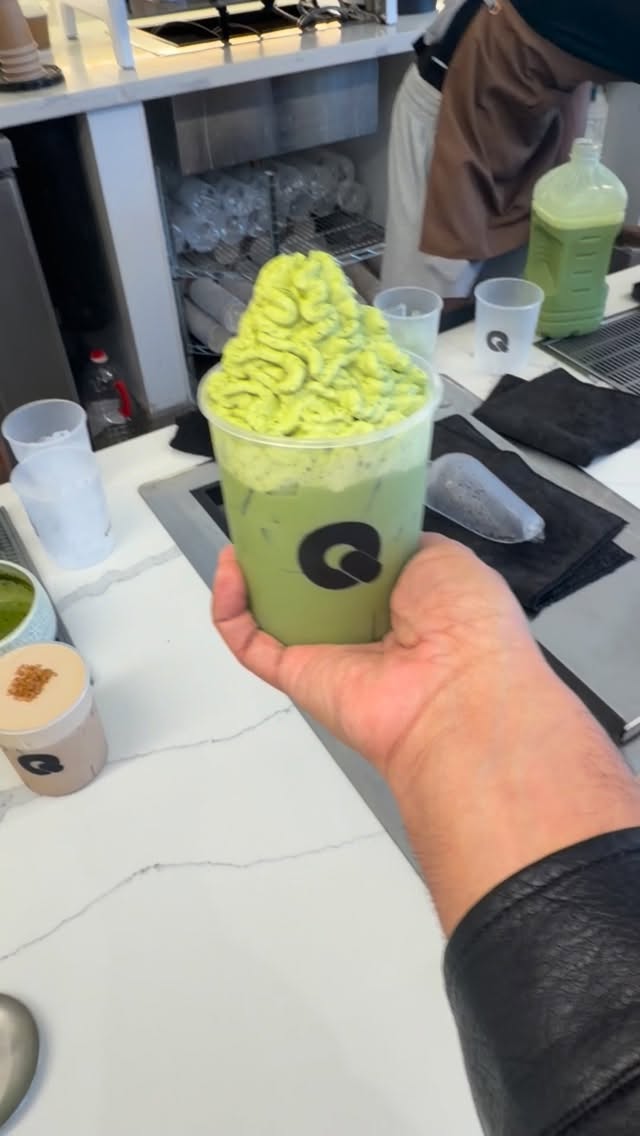 #Sanfrancisco Reel by @chrstiangarcia (verified account) - Best matcha in all of San Francisco 🍵 and coffee that actually hits ☕️ @q.specialtycoffee
If you know, you know.
📍3490 California St, San Francis