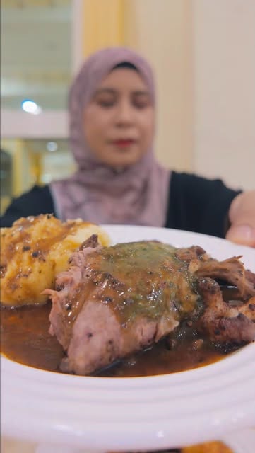 #Melia Hotel Ramadhan Buffet Reel by @bebelancikmin (verified account) - 🌙 Marhaban Ya Ramadan 2026
Kalau korang tengah cari buffet Ramadan yang lengkap, berbaloi & family-friendly, yang ni memang patut masuk list.
🍽️ Da