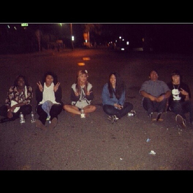 Day 2: Throwback to the Bruno concert w/ my best & random people we met. It was a fun experience even though we waited HOURS to see Bruno & we didn't even see him ._. Lol. #tb #brunomars #brunomarscon