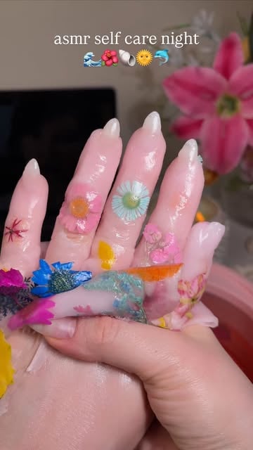 #Summer Reel by @katiesnails_ (verified account) - never ending midnight sun… 🌊🌞🌺🐬🐚

Comment links & I'll DM you everything I used for this self care night. 💗

#asmr #pinknails #selfcare #summer 