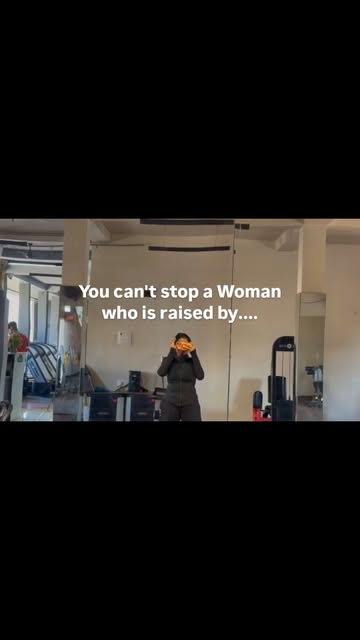 #Gymgrind Reel by @__heresheis__ - From struggle to strength, she built her own power.
(self-made,unstoppable,independent energy,strength mindset,raised by myself,power within,growth &