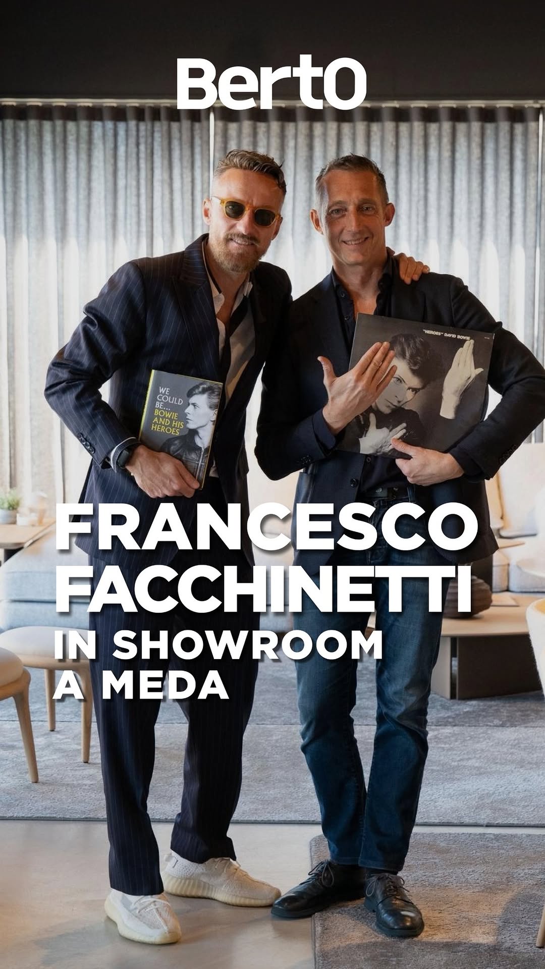 Cosa ci fa @frafacchinetti nel nostro Showroom di Meda? “Sono qui per un motivo importante: dopo tanti anni ho finalmente acquistato una casa nuova. Le persone simili, alla fine, si trovano. E sono