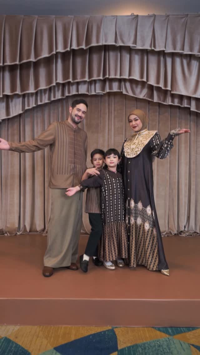 Thank you kak @aryanifitriana24 and kak @donnymichael also the 2 kiddos yang super gemesin! We are so glad to have you as part of our Ramadhan Show yesterday Anw, tiap hari banyak banget ZSLdfies ya