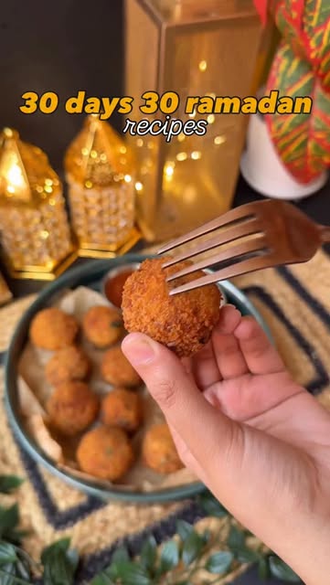 #Ramadhan Special Recipe Reel by @thisisdelhi (verified account) - Ramadan Series - Ep 02 β¨
CRISPY VEG NUGGETS
π₯ Ingredients
β’ 4 Boiled potatoes
β’ 1 Finely chopped onion
β’ 1/2 finely chopped Carrot
β’ 1/2 finely