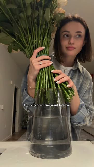 #Mood Reel by @_vikkka_d - 😅✨

#iamgril #flowers #problem #mood #funny