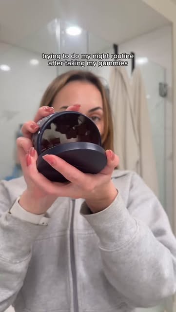 #Nightroutine Reel by @lullabitessleep - Trying to do my night routine after taking my gummies
#lullabites #sleep #sleepgummies #melatoninfreelife #melatoninfree