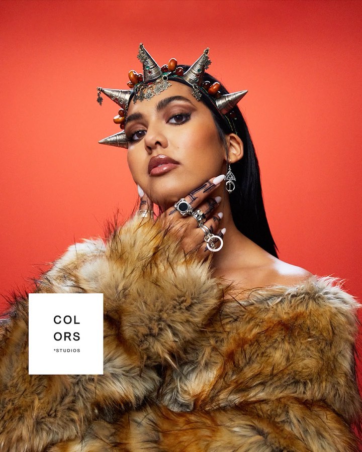 Ladies and Gentlemen let me introduce you my biggest pride so far ! My collaboration with @colorsxstudios ☄️ First Arab woman doing COLORS this is for Morocco 🇲🇦