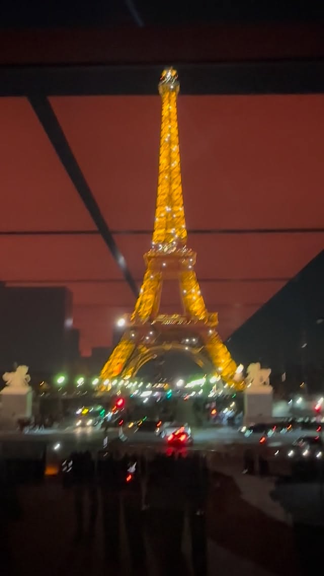 💥🔥💥 Yves Saint Laurent show tonight at the Fontaine du Trocadero 🔥💥🔥 @ysl #toureiffel #paris #vivelafrance #pfw