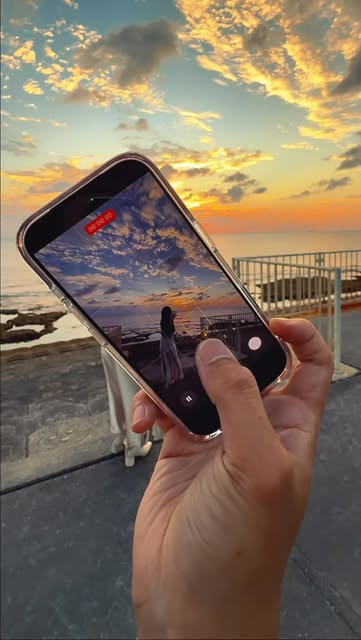 #Sunset Reel by @shum.shima (verified account) - Sunset shot idea💡 
#sunset #sunsetsniper #sunsetpic #sunsetvideo #shotoniphone