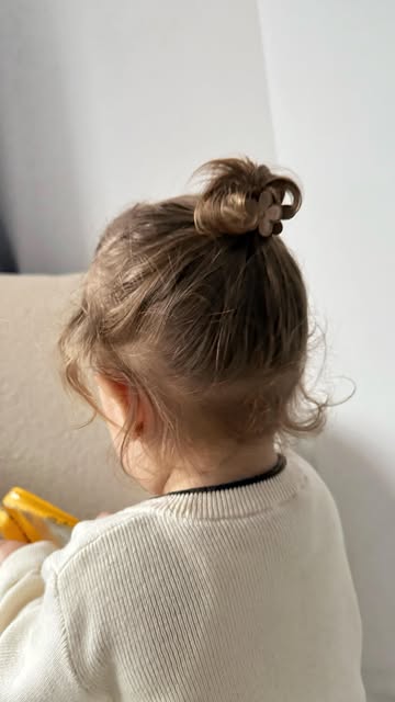 #Moldova Reel by @pgabriella__ - O coafură mică pentru o fetiță mare 💖
#fetitamea #babygirl #moldova #hairroutine #momlife