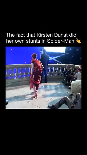 #Follow Reel by @bloopersbits - Follow (us) @BloopersBits for more behind the scenes! 🍿🎬
Respect 👏
🎬 Spider-Man (2002) brought Marvel's iconic hero to the big screen under dire
