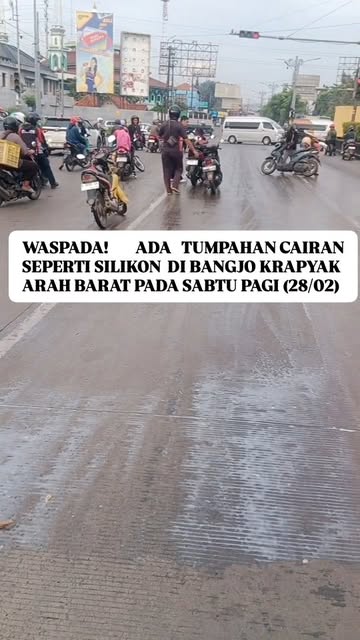 #Exit Tol Krapyak Reel by @informasiseputarsemarang - Pagi ini (28/02) banyak roda dua terpeleset dan jatuh di Bangjo Exit Tol Krapyak arah barat, belum diketahui secara pasti cairan apa, namun mirip cair