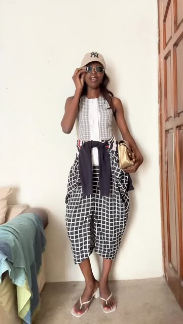 #Kendall Jenner Streetstyle Reel by @romine_0113 - Recreating a Kendall outfits
Details
Bags: @micheal__kors
#kendalljennerstyle #outfitideas #ootd #usa