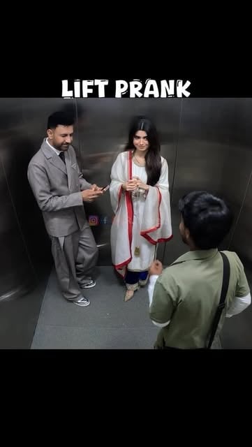 #Selfie Reel by @rjnaved (verified account) - Selfie📸😜