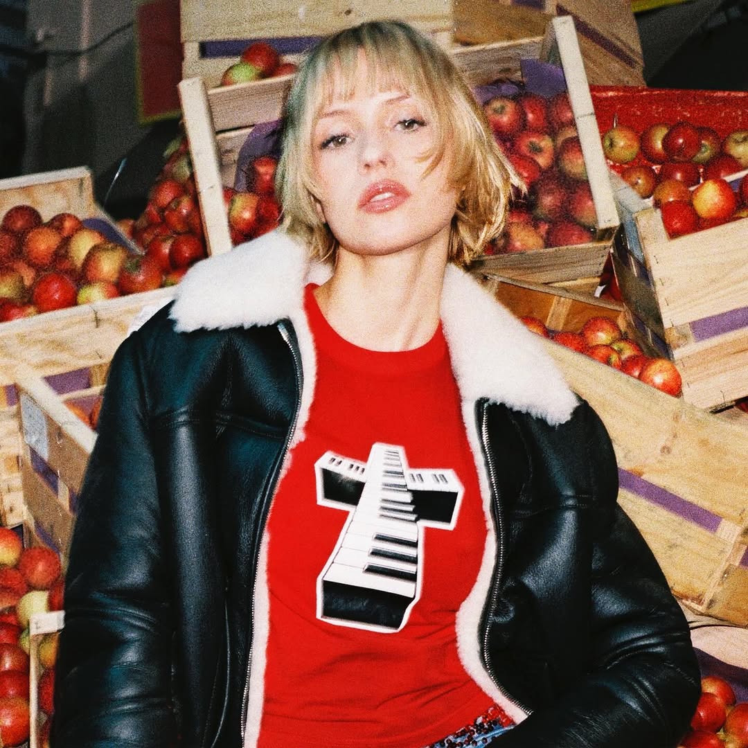 WYW OUT AT MIDNIGHT CET. MUSIC VIDEO TOMORROW 11AM.