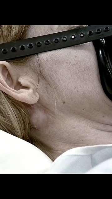 #Gallagher Reel by @primereells - 🍻 Shameless (2011-2021)
Comedy • Drama • Family • Dark Humor
Shameless follows the chaotic lives of the Gallagher family in Chicago, led by Frank G