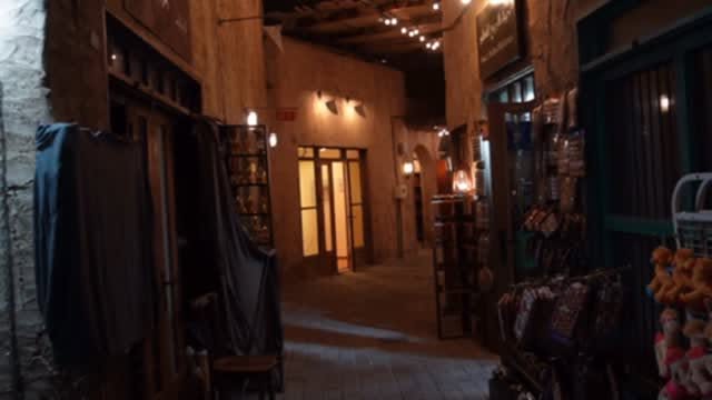 #Wanderlust Alley Reel by @amricanoo - The malls are full, but the bazaars are empty.
Somewhere between neon and nostalgia,
We forgot where the soul used to shop.
Shot on : Sony zv e10