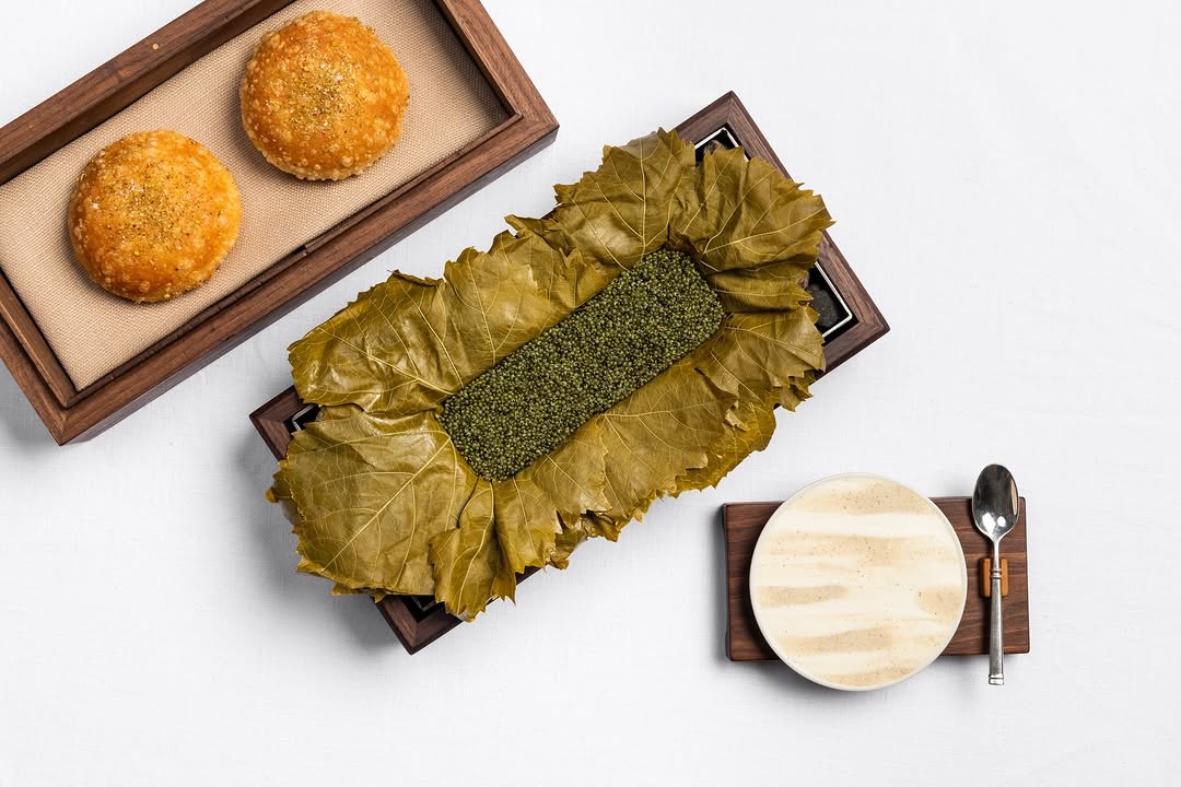 Tonburi with Cauliflower, Pita and Zaβatar