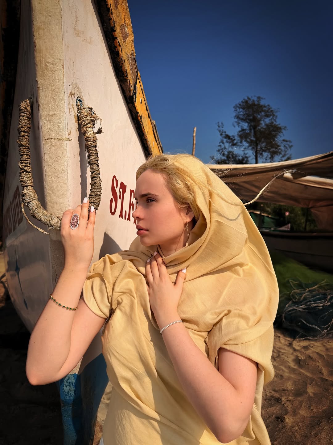 π @inalazarovparis Campaign Series, Goa India