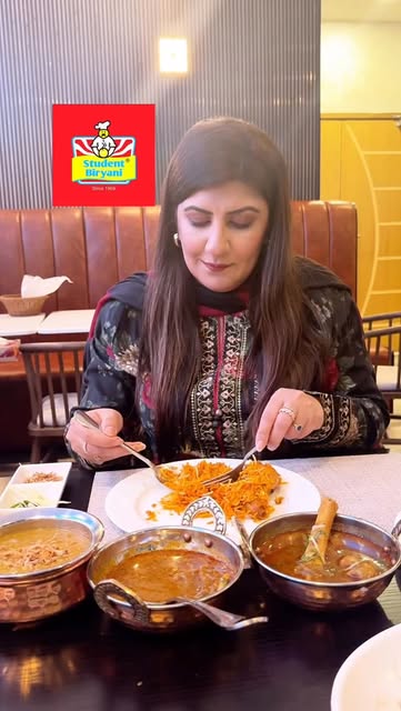#Food Junction Baniyas Reel by @lifestyle_with_hira - @student_biryani.ae
📍 Student Biryani - Al Bateen, Abu Dhabi
Pure desi cravings, now in Abu Dhabi 🤍
From a comforting iftar spread to rich paaye