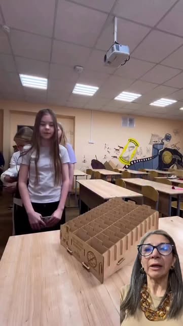 #Escuelas Reel by @karolita.tips - Control de Celular en las escuelas
.
#flypviral #flypviralシ #viral #parati #viralvideos paratiiiiiiiiiiiiiiiiiiiiiiiiiiiiiii fbreelsfypシ゚viralvideo fb