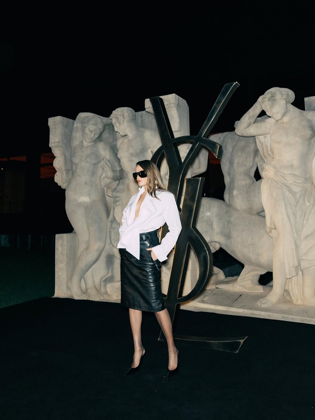 Watching this incredible show with a full moon and the Eiffel in the background was so Épique. This was the night I will never forget. Once again I understood that I am %100 @ysl woman! 😎 Thank you f